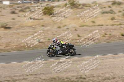 media/Apr-20-2025-AHRMA (Sun) [[393a79c373]]/Race/Group 11 early race/Turn 4b/